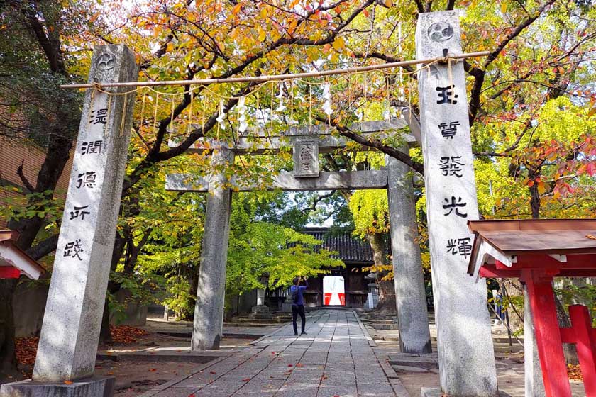 torikai-shrine.jpg