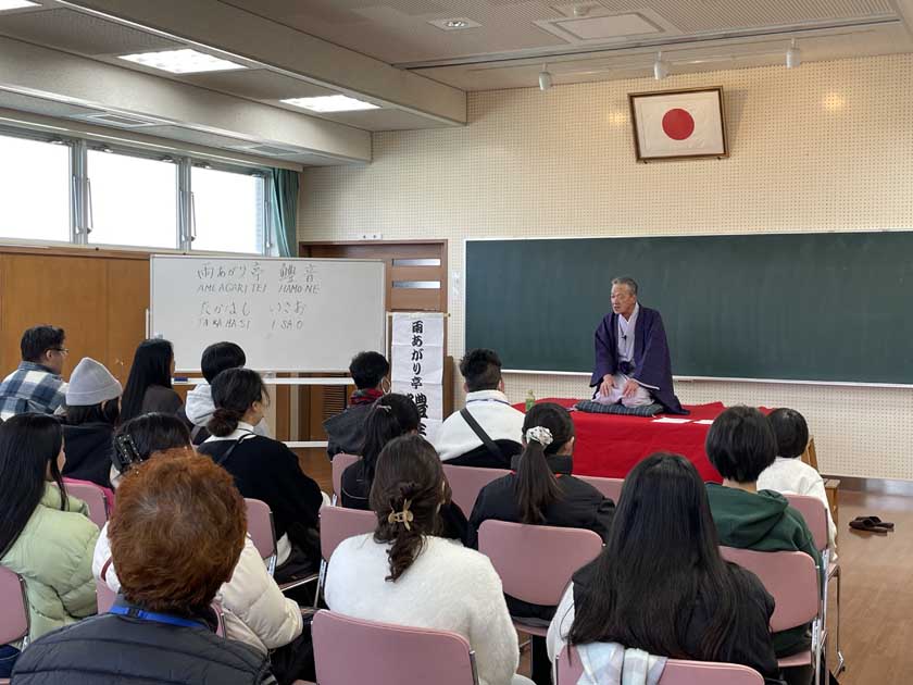 当仁校区地域住民と外国人交流事業　落語鑑賞＆体験です